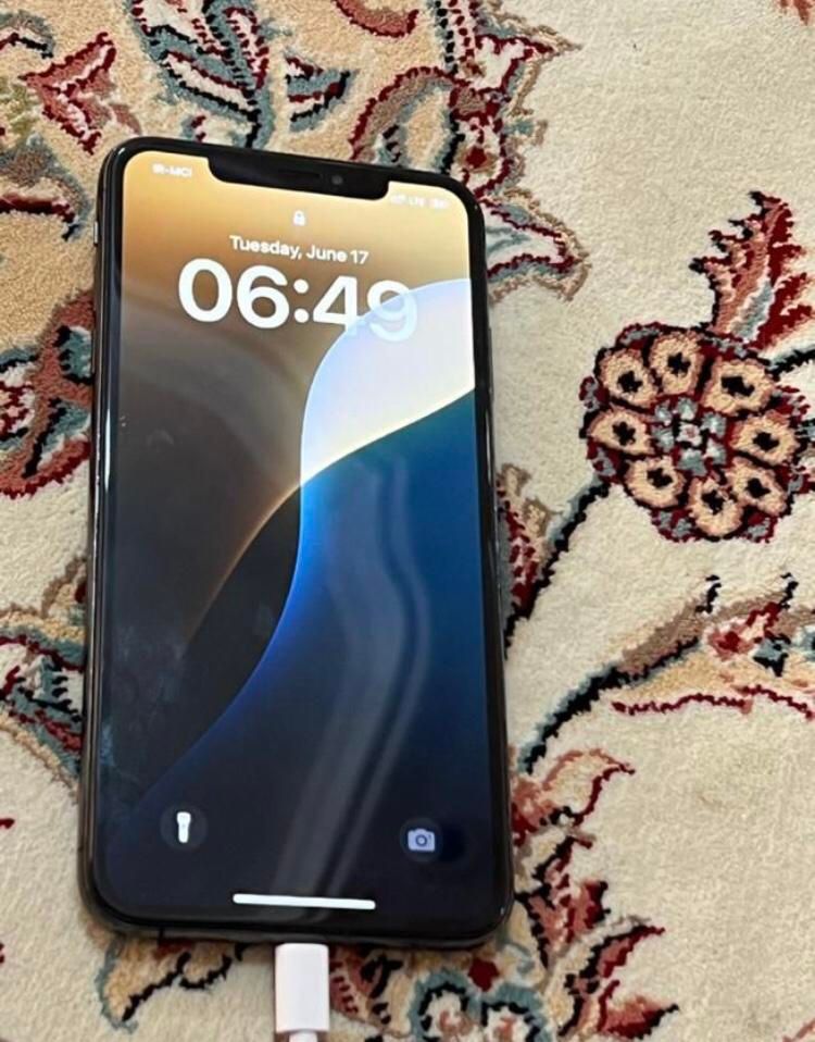 اپل iPhone XS Max با حافظهٔ ۲۵۶ گیگابایت|موبایل|خوی, |دیوار