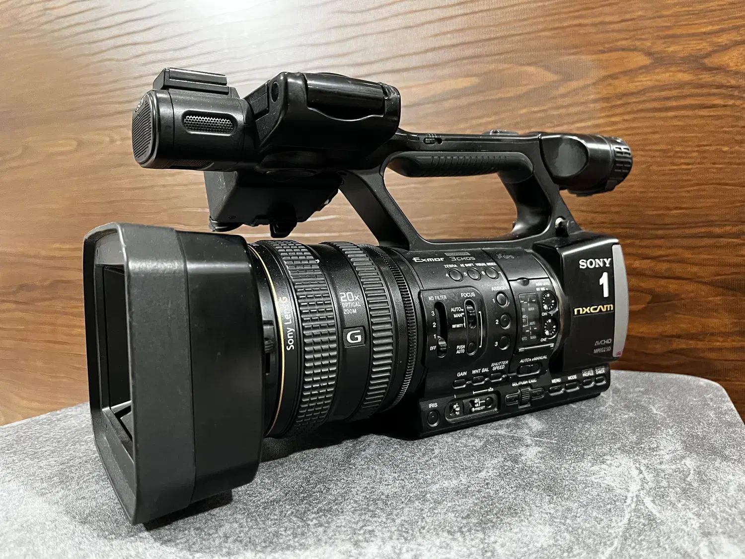 دوربین  Sony NX5 ان ایکس فایو|دوربین عکاسی و فیلم‌برداری|تهران, توحید|دیوار