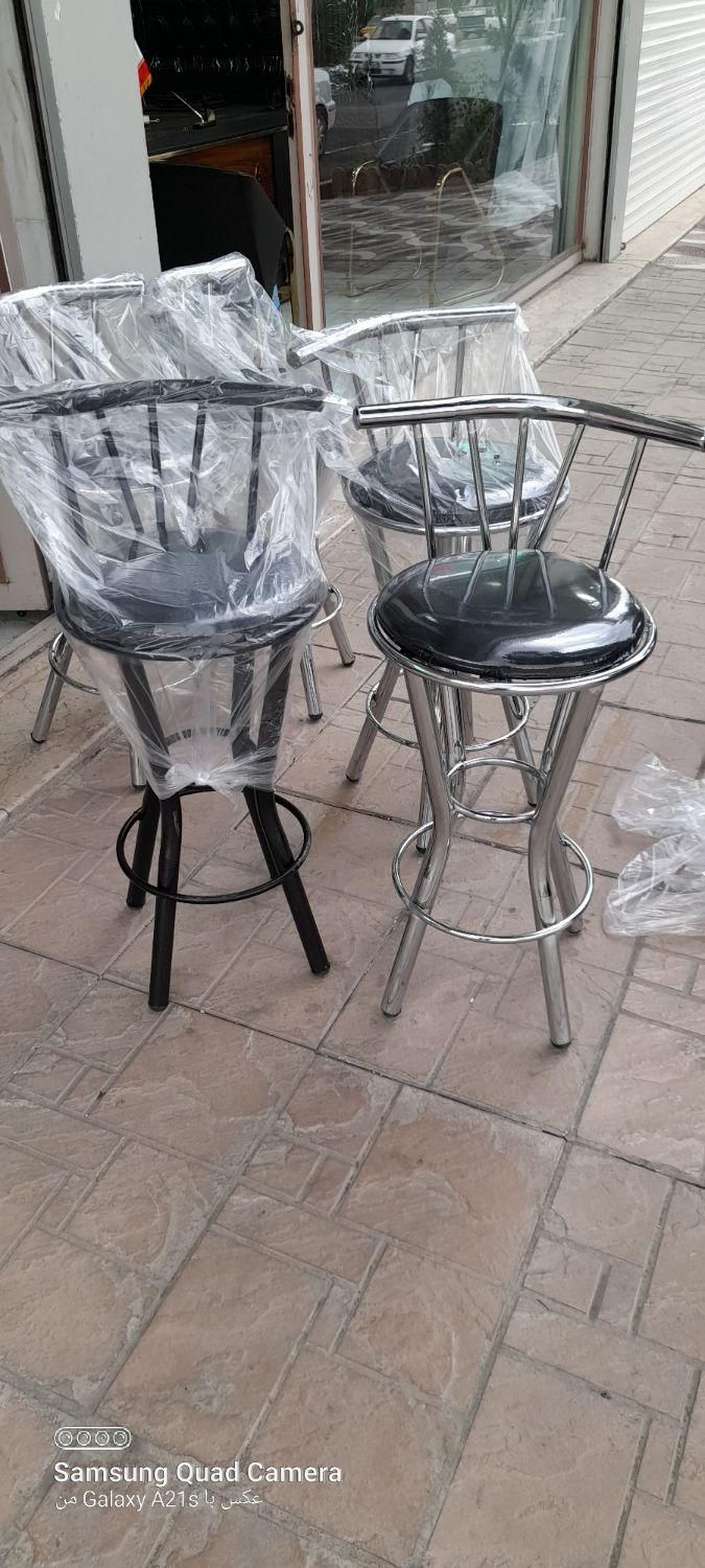 چهار پایه فلزی.صندلی اوپن. صندلی جکدار|صندلی و نیمکت|ماهدشت, |دیوار