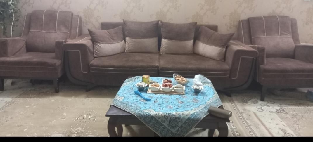 مبلمان راحتی ۹ نفره|مبلمان خانگی و میز عسلی|قرچک, مهدیه|دیوار