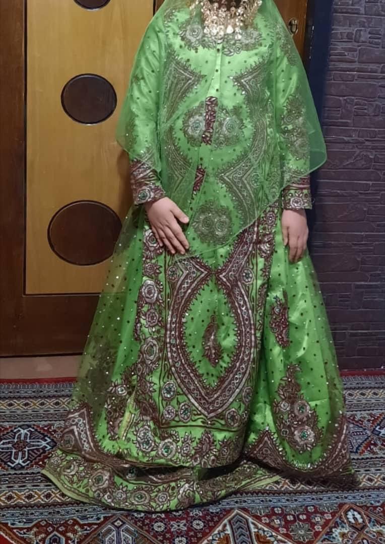 لباس محلی|لباس|شیراز, فرهنگ شهر|دیوار