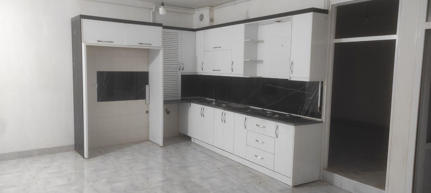 نصب و ساخت وتعمیر کابینت و کمد دیواری|خدمات پیشه و مهارت|همدان, |دیوار