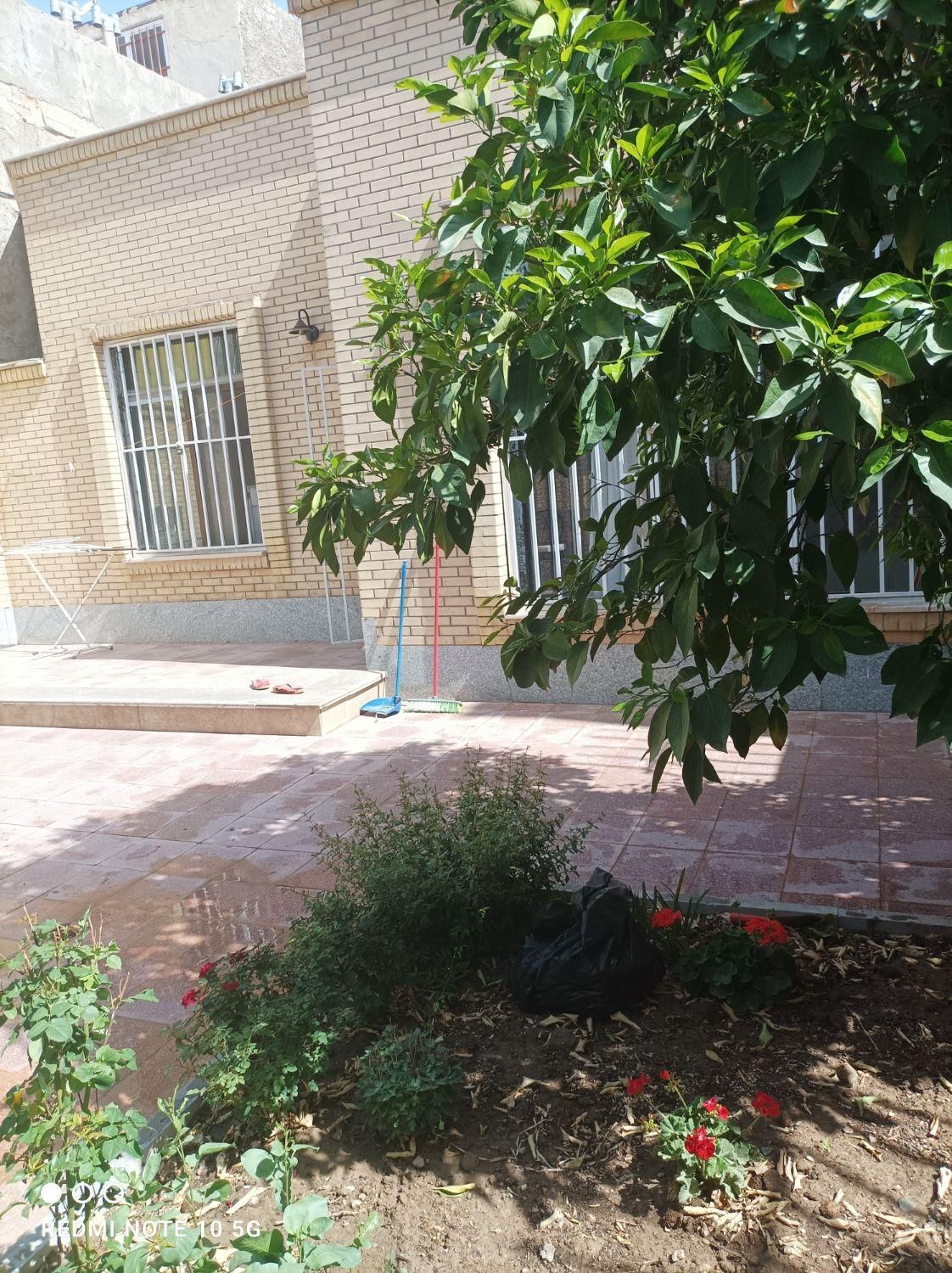 منزل یک طبقه دربستی|اجارهٔ کوتاه‌مدت آپارتمان و سوئیت|اصفهان, بهارستان|دیوار