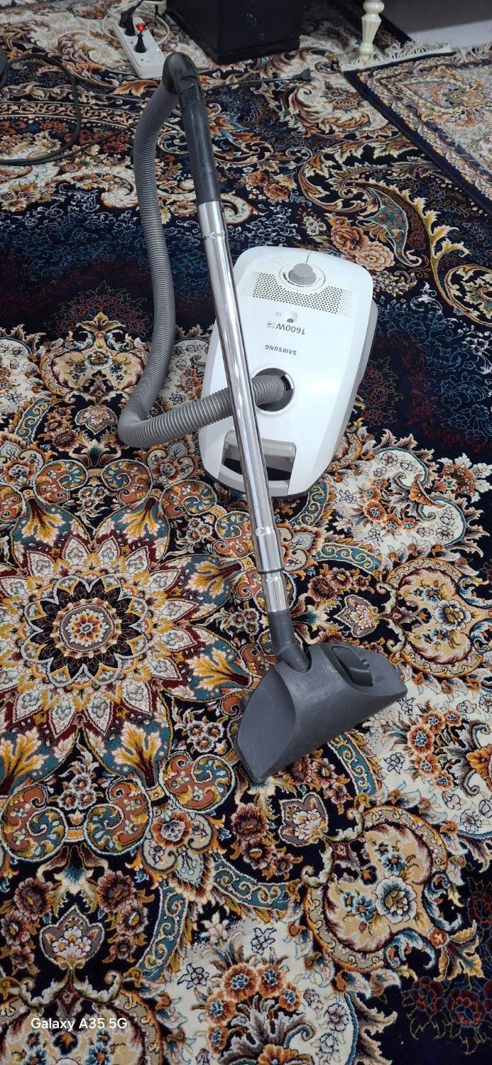 چارو برقی سامسونگ ۱۶۰۰ وات|جاروبرقی، جارو شارژی، بخارشو|تهران, مسعودیه|دیوار