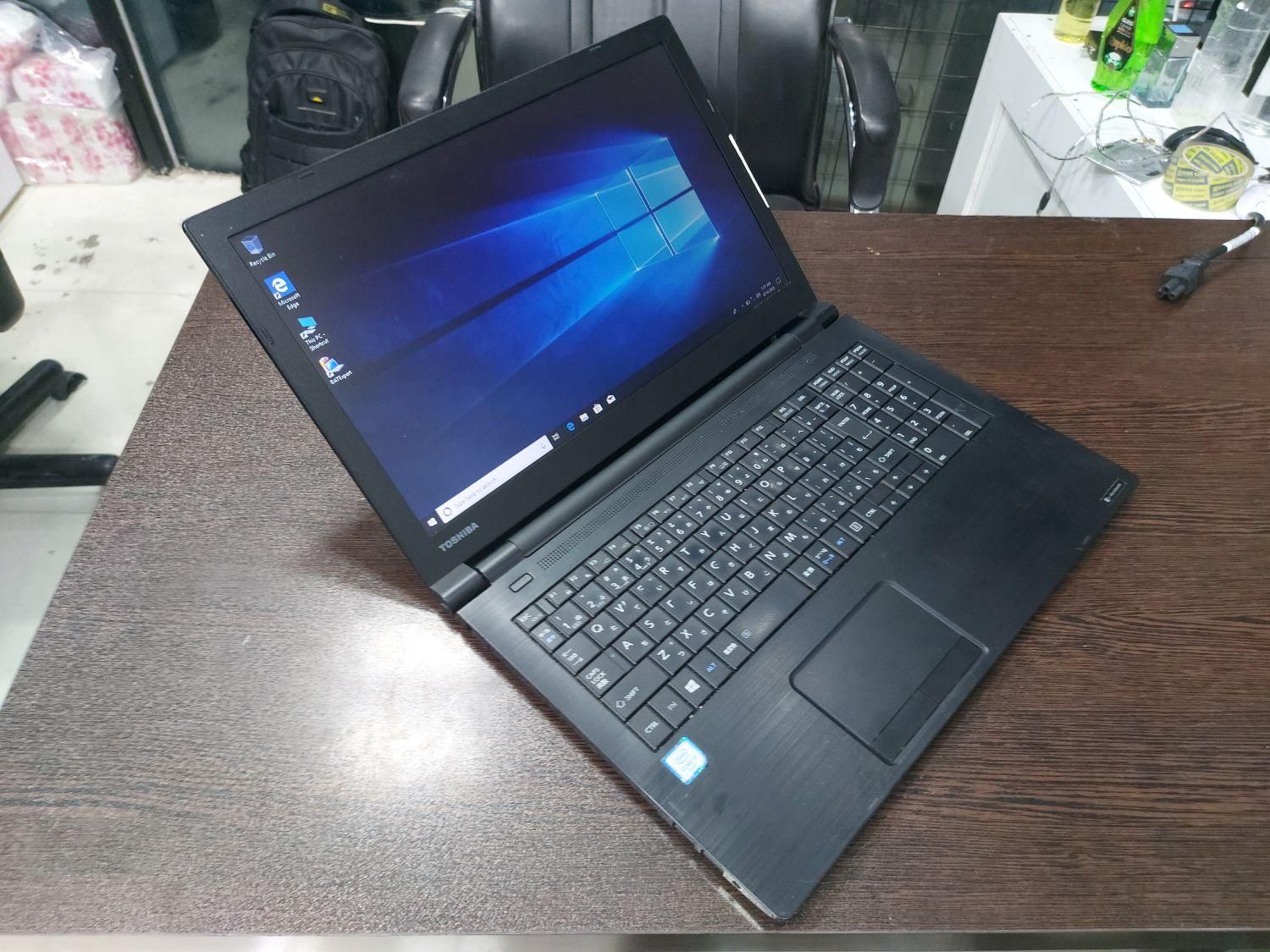 لپتاپ toshiba R50 نسل ۶ رم8 هارد 500 گارانتی دار|رایانه همراه|قم, صفائیه|دیوار