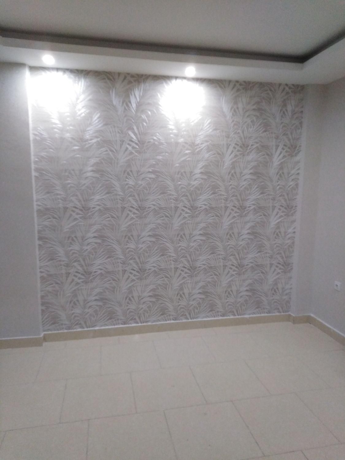 نصب پوستر و کاغذ|خدمات پیشه و مهارت|رشت, نخودچر|دیوار