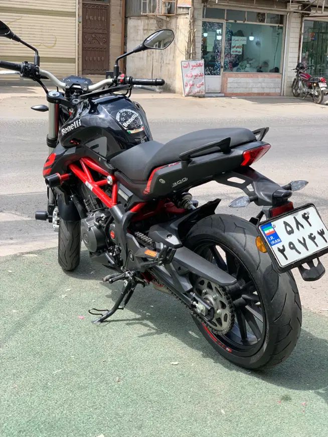 بنلی300 مدل۱۴۰۰|موتورسیکلت|رشت, پستک|دیوار