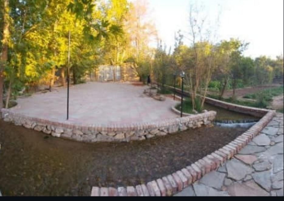 اجاره روزانه/هفتگی خونه باغ با جوی آب روان|اجارهٔ کوتاهمدت ویلا و باغ|ماهان, |دیوار