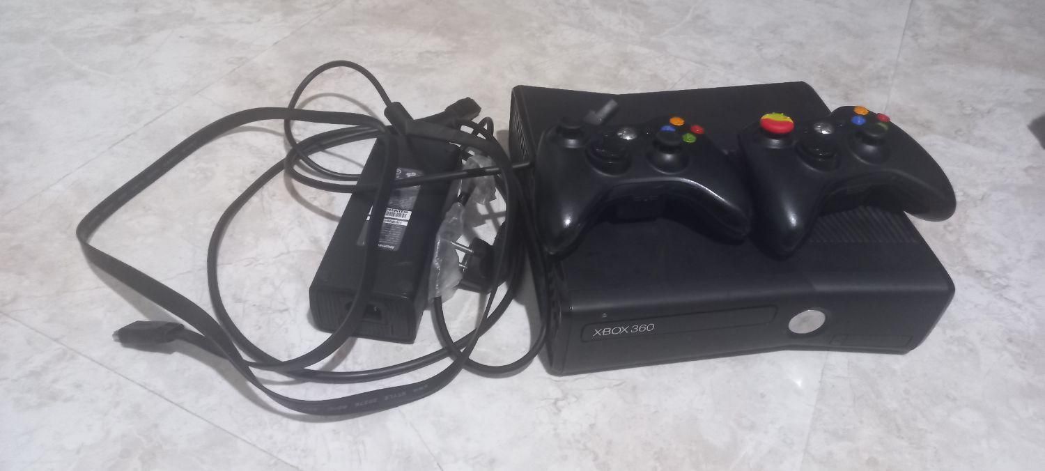 xbox360 همراه کینکت و کلی بازی|کنسول، بازی ویدئویی و آنلاین|تهران, دولت‌آباد|دیوار