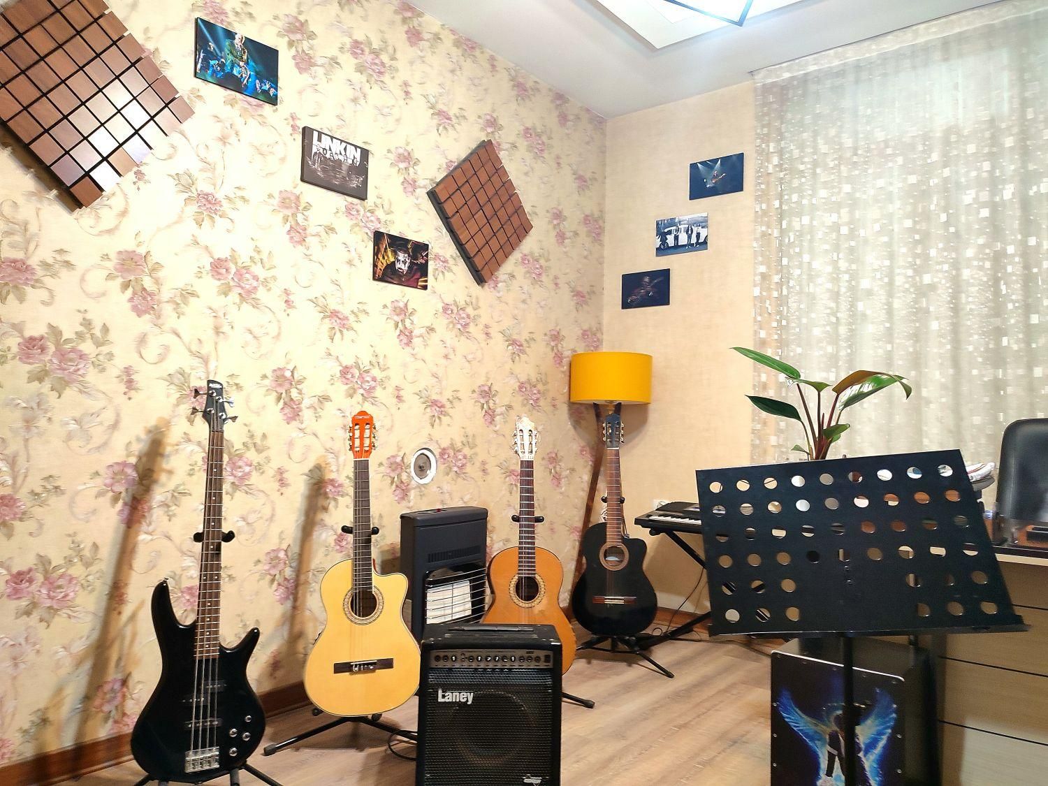 آموزش گیتار و آواز پاپ در آموزشگاه موسیقی هم آواز|خدمات آموزشی|شیراز, کوی زهرا|دیوار