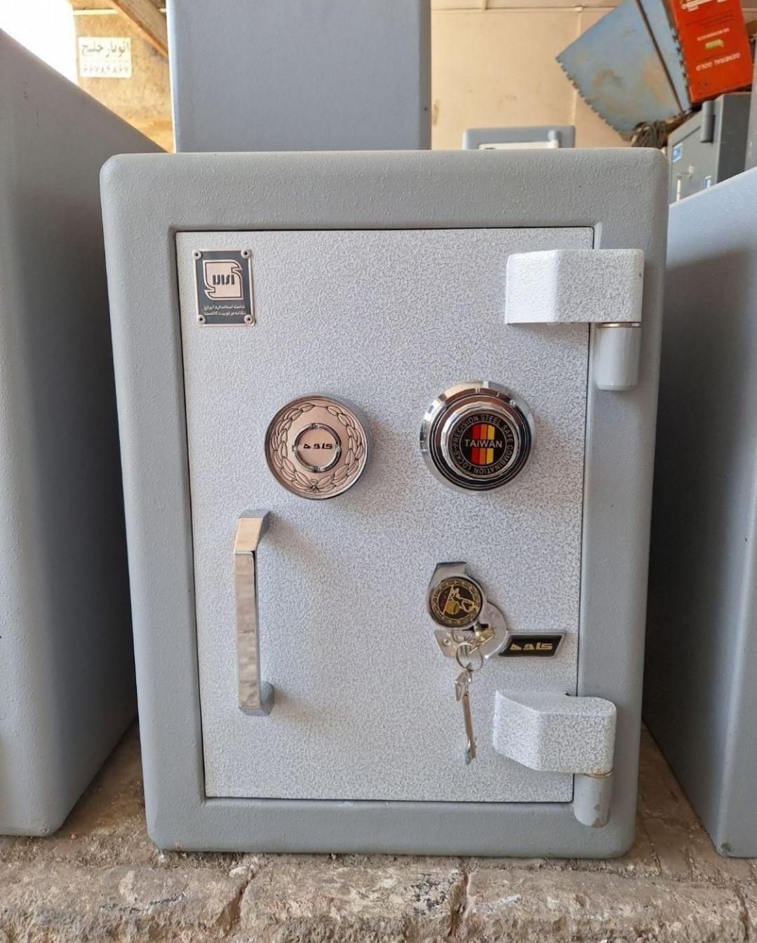 گاوصندوق ابیک|ابزارآلات|آبیک, |دیوار