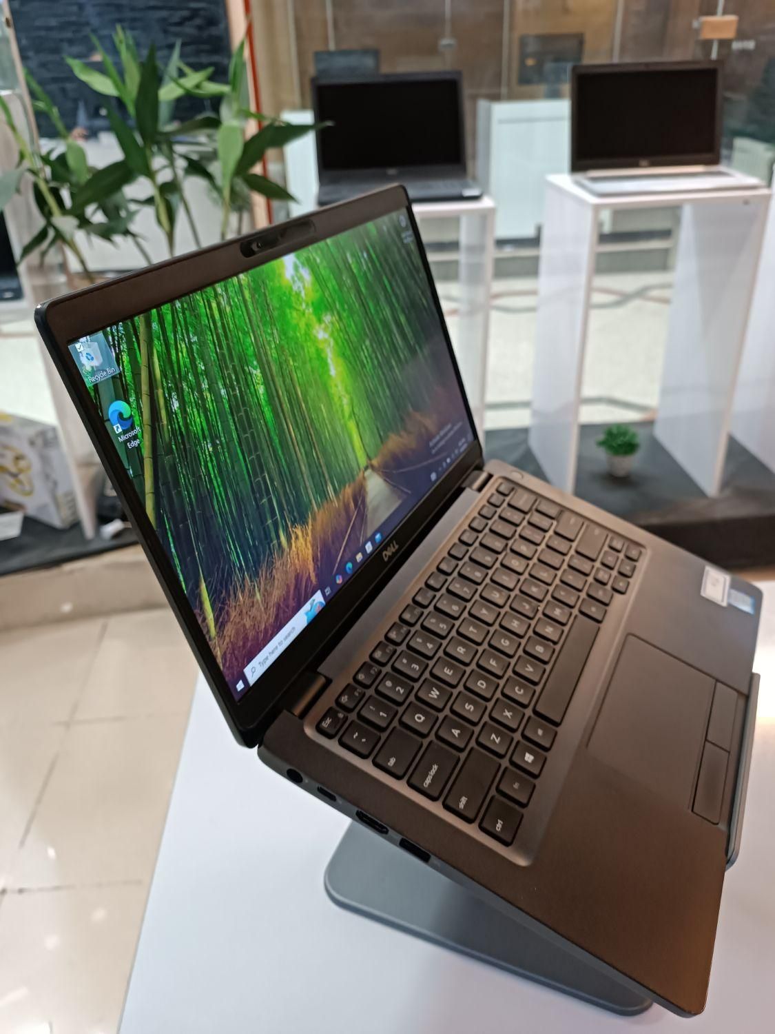 لپ‌تاپ DELL 5300 لمسی نسل ۸ (نقد و اقساط)|رایانه همراه|همدان, |دیوار