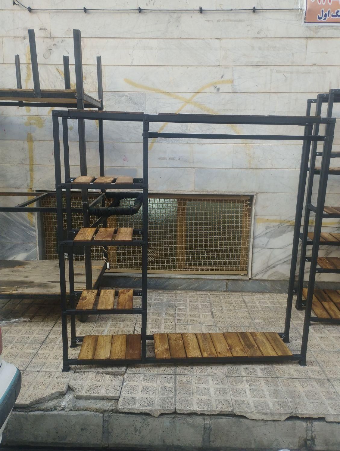 پازلی مدرن قفسه سبک جدید ویترین بوتیک|فروشگاه و مغازه|تهران, علی‌آباد|دیوار