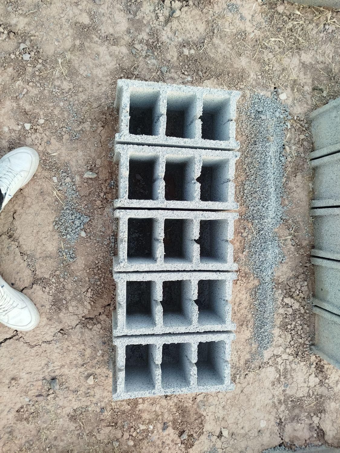 بلوک ته بسته سه سوراخه پر سیمان جفتی 40 هزارمقطوع|مصالح و تجهیزات ساختمان|کوهدشت, |دیوار