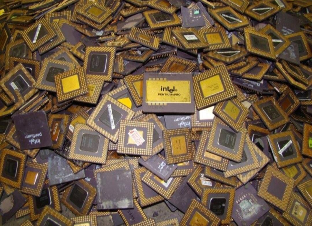 تلویزیون شکسته باطری های خراب|قطعات و لوازم جانبی رایانه|سبزوار, مدرس|دیوار