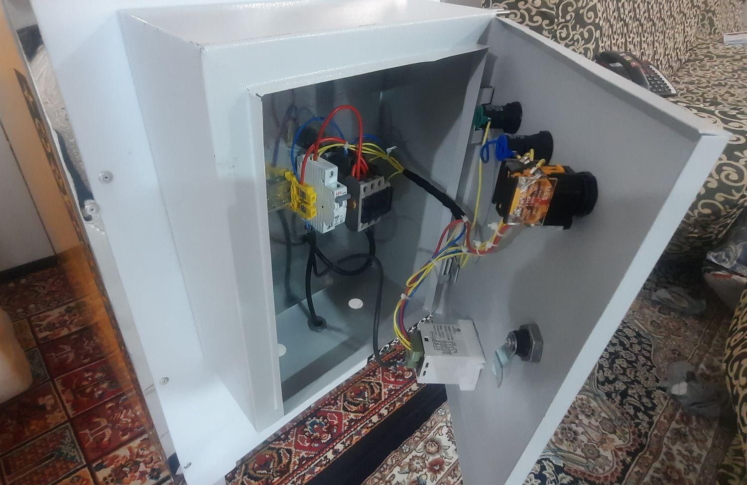 دستگاه رول کن / سفره یکبار مصرف|کافیشاپ و رستوران|نیشابور, شهرک فیروزه|دیوار