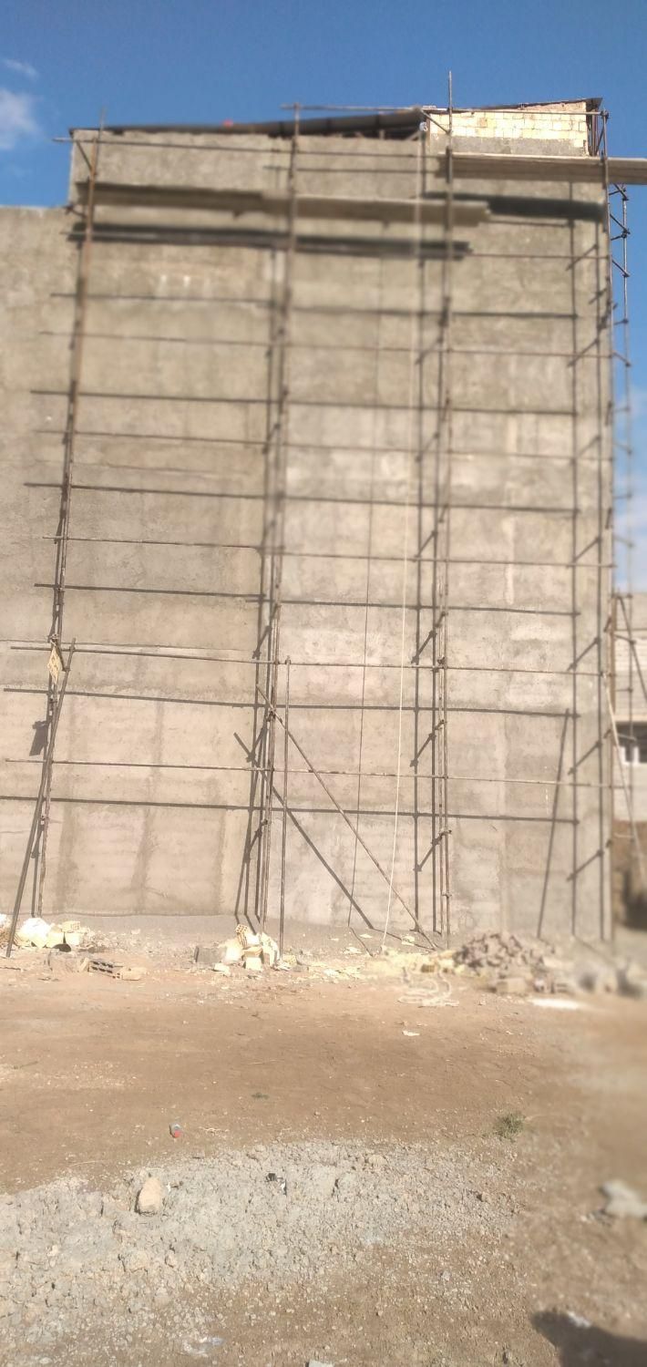 سیمانکاری سیاه ونرمه  .فنس کشی.آجرچینی|خدمات پیشه و مهارت|اهر, |دیوار