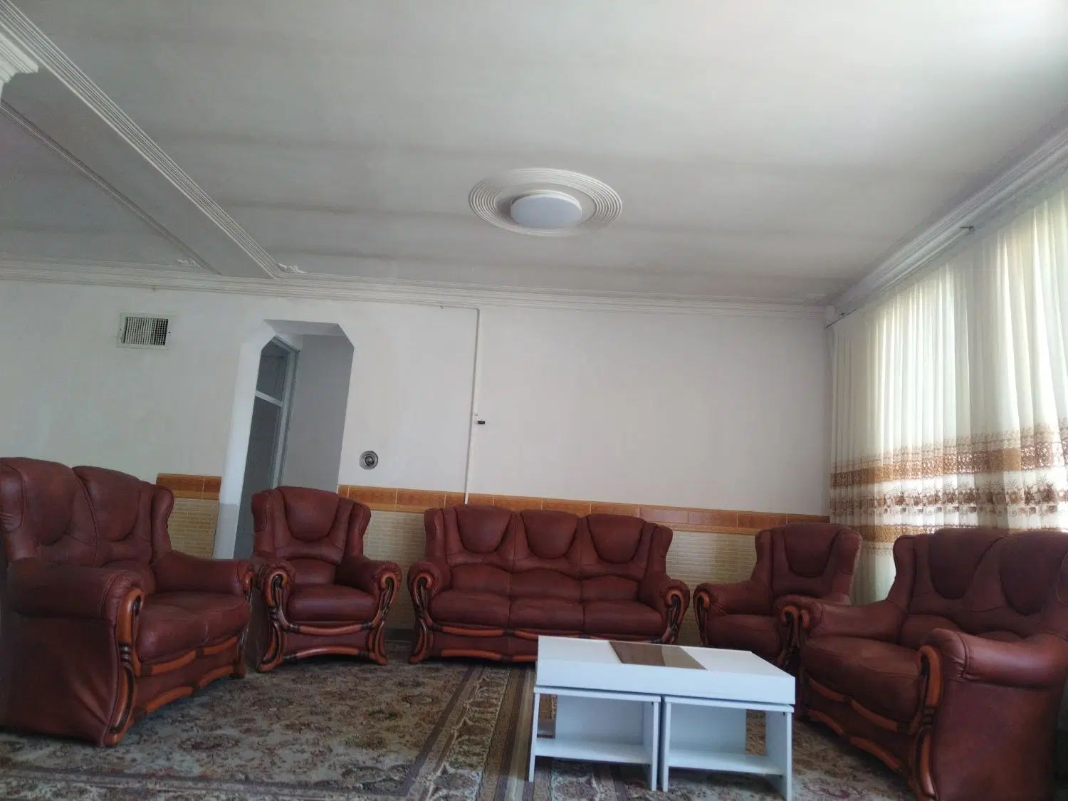 مبل نه نفره در حد نو تخفیف پای معامله ام میدم|مبلمان خانگی و میز عسلی|ایلام, |دیوار