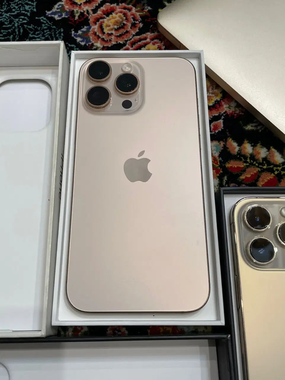 IPhone 13 pro 512 lla و iPhone 16 pro max 256 zaa|موبایل|تهران, دریاچه شهدای خلیج فارس|دیوار
