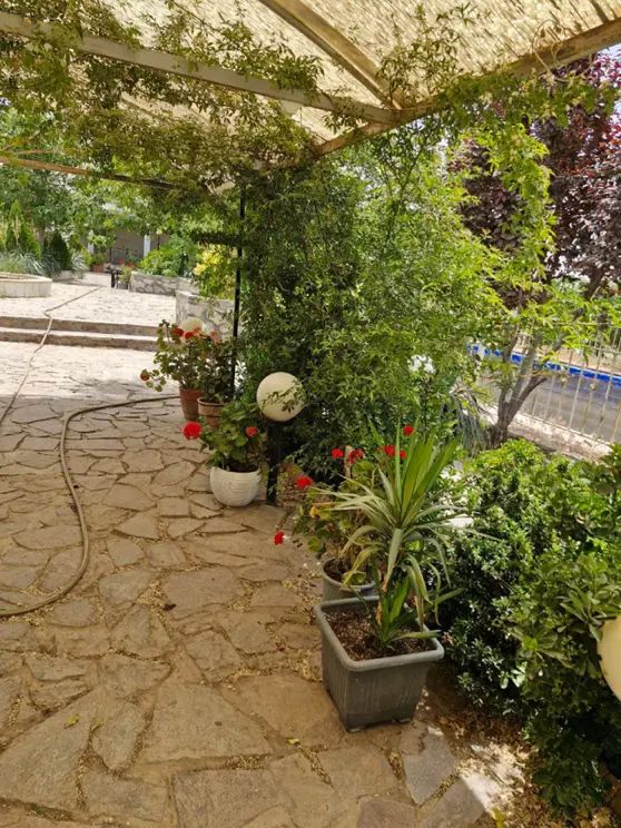 ۳۵۰مت. چهار دیواری پشت رستوران باران. بوژان بوژان|فروش زمین و ملک کلنگی|نیشابور, باغرود|دیوار