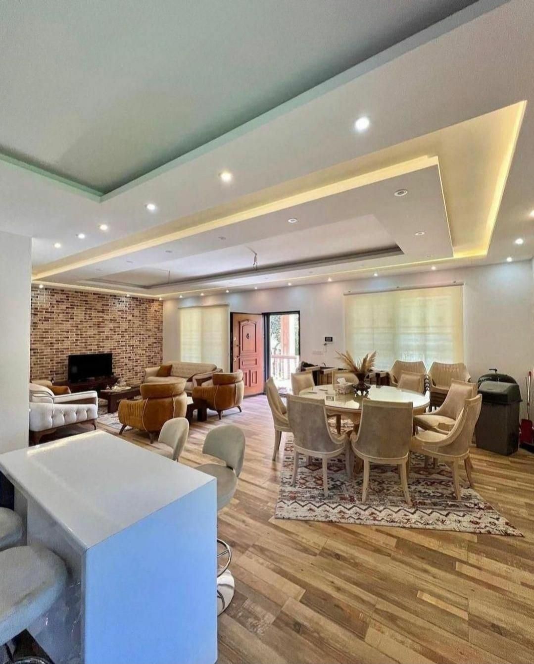 ویلا باغ سند تک برگ مناسب خانواده شهرک با نگهبانی|فروش خانه و ویلا|ساری, |دیوار