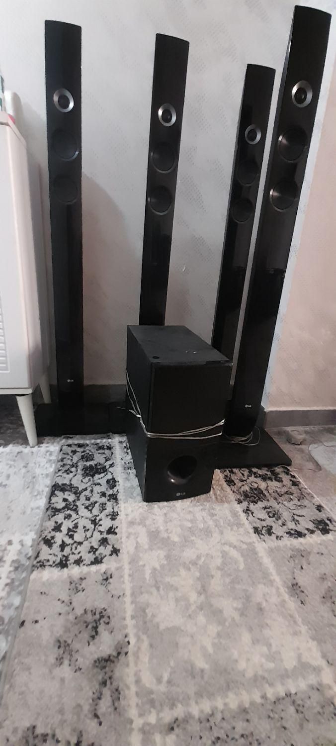 سینما خانوادگی الجی|سیستم صوتی خانگی|اندیشه, اندیشه فاز ۱|دیوار