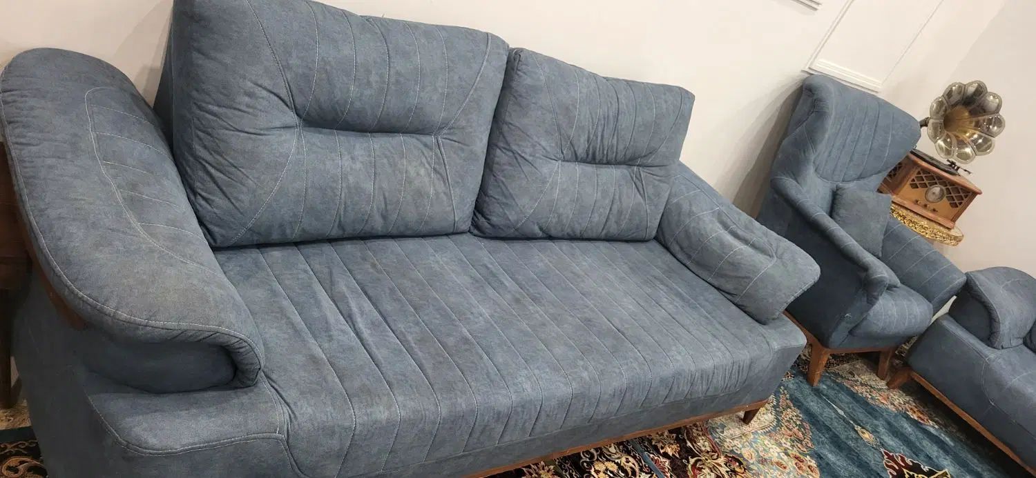 مبل ۷نفره|مبلمان خانگی و میز عسلی|مشهد, امام رضا (ع)|دیوار