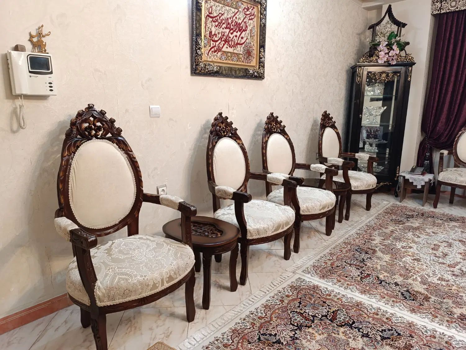 مبلمان فوق در حد نو تازه رنگ و رویه کوبی شده|مبلمان خانگی و میز عسلی|تهران, یافت آباد شمالی|دیوار