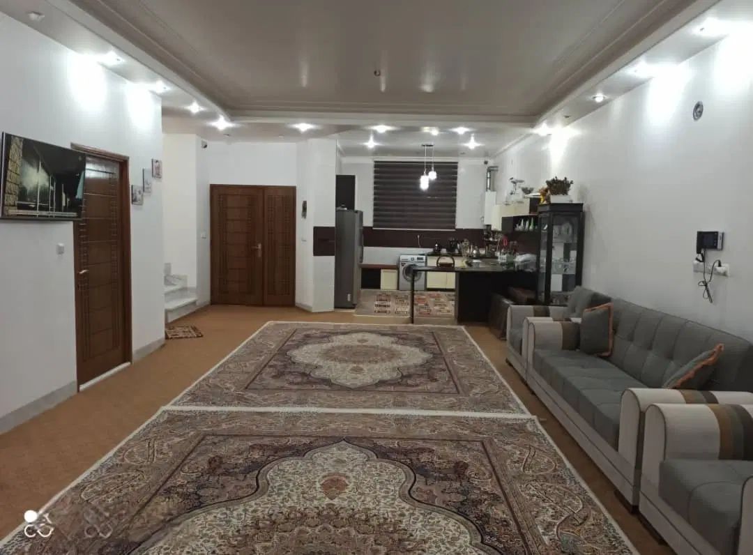 خانه دربست ۲۵۰ متری نزدیک سنتو حد فاصل میبد اردکان|اجارهٔ خانه و ویلا|اردکان, |دیوار