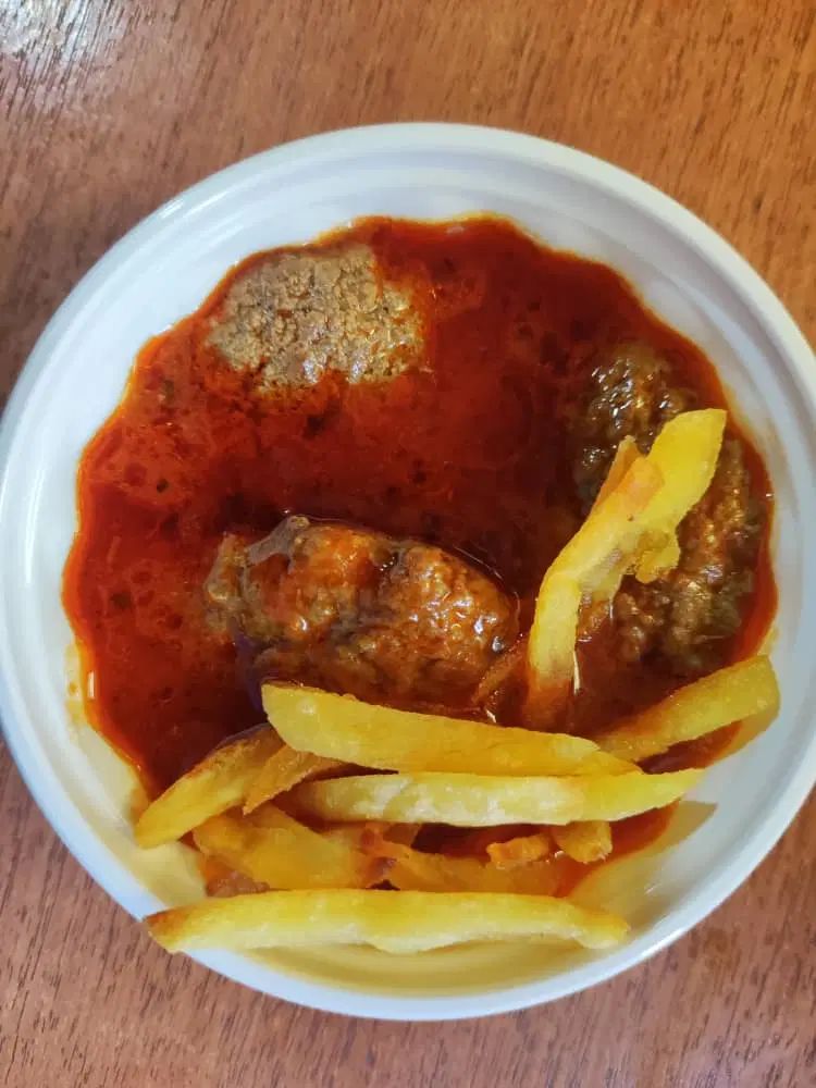 سفارشات مراسم و موسسات  پذیرفته می‌شود|خوردنی و آشامیدنی|رشت, کوی فکوری|دیوار