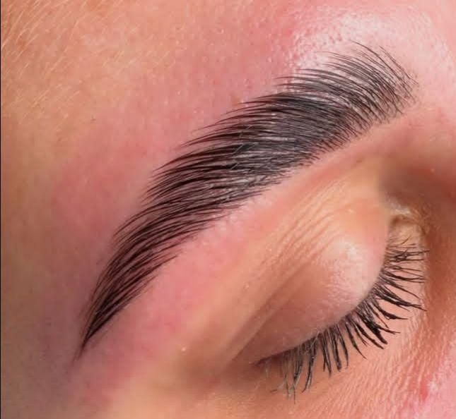 کاشت مژه لیفت ابرو پاکسازی|خدمات آرایشگری و زیبایی|فولادشهر, C7|دیوار