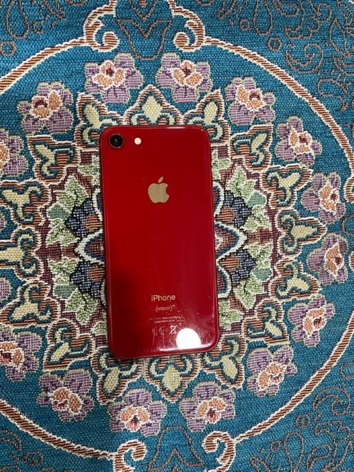 اپل iPhone 8 با حافظهٔ ۲۵۶ گیگابایت|موبایل|محمودآباد, |دیوار