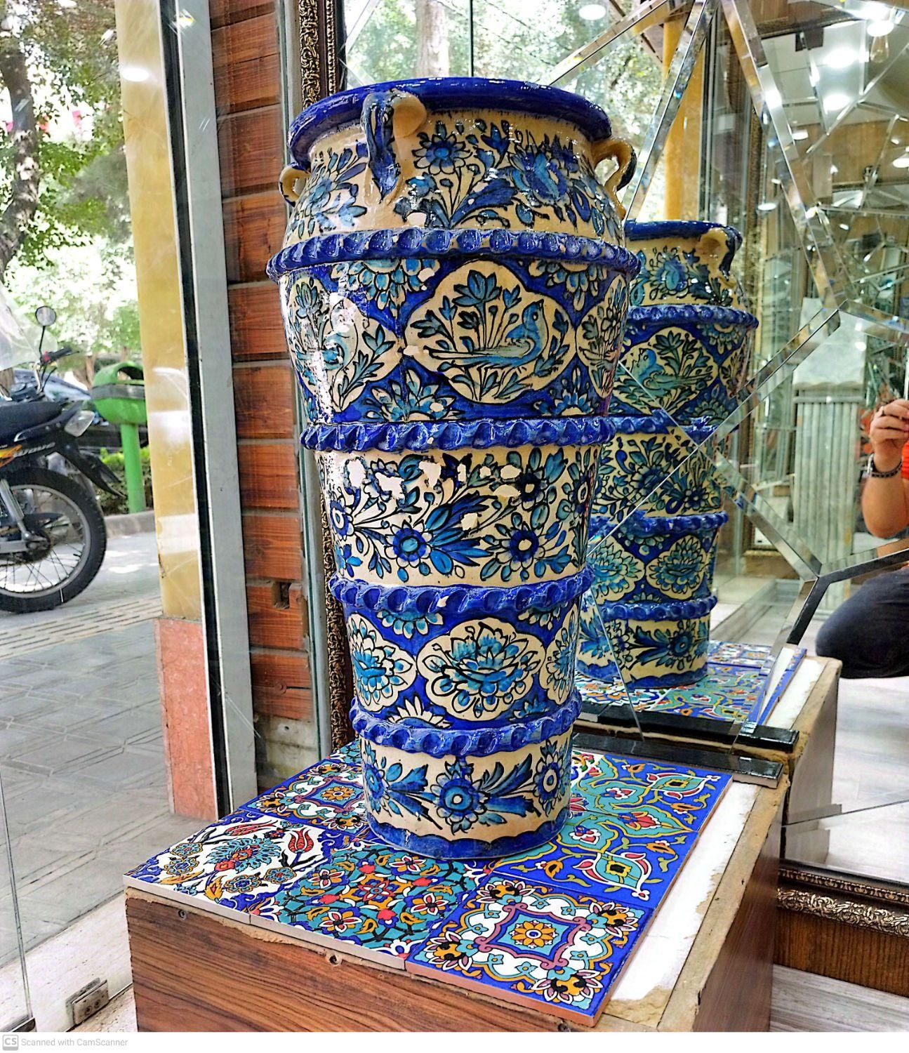 گلدان قاجاری گل برجسته|صنایع دستی و سایر لوازم تزئینی|اصفهان, بوستان آینه خانه|دیوار