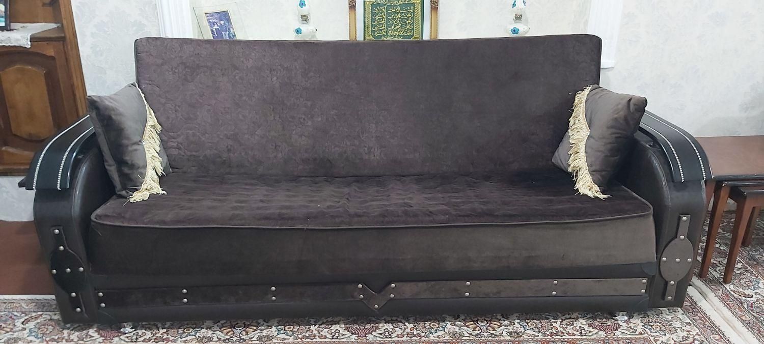 مبل ۶نفره تخت خواب شو همراه میز وسط و ۴ میزعسلی|مبلمان خانگی و میز عسلی|گرگان, |دیوار