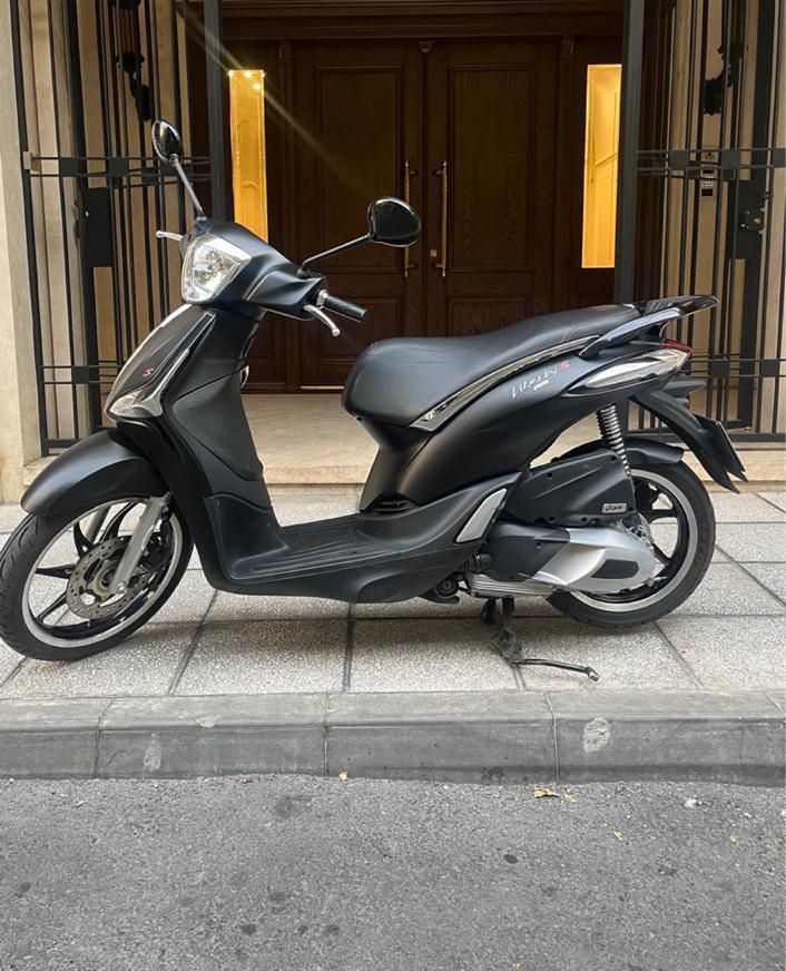 وسپا پیاجیو لیبرتی 1402|موتورسیکلت|تهران, قیطریه|دیوار