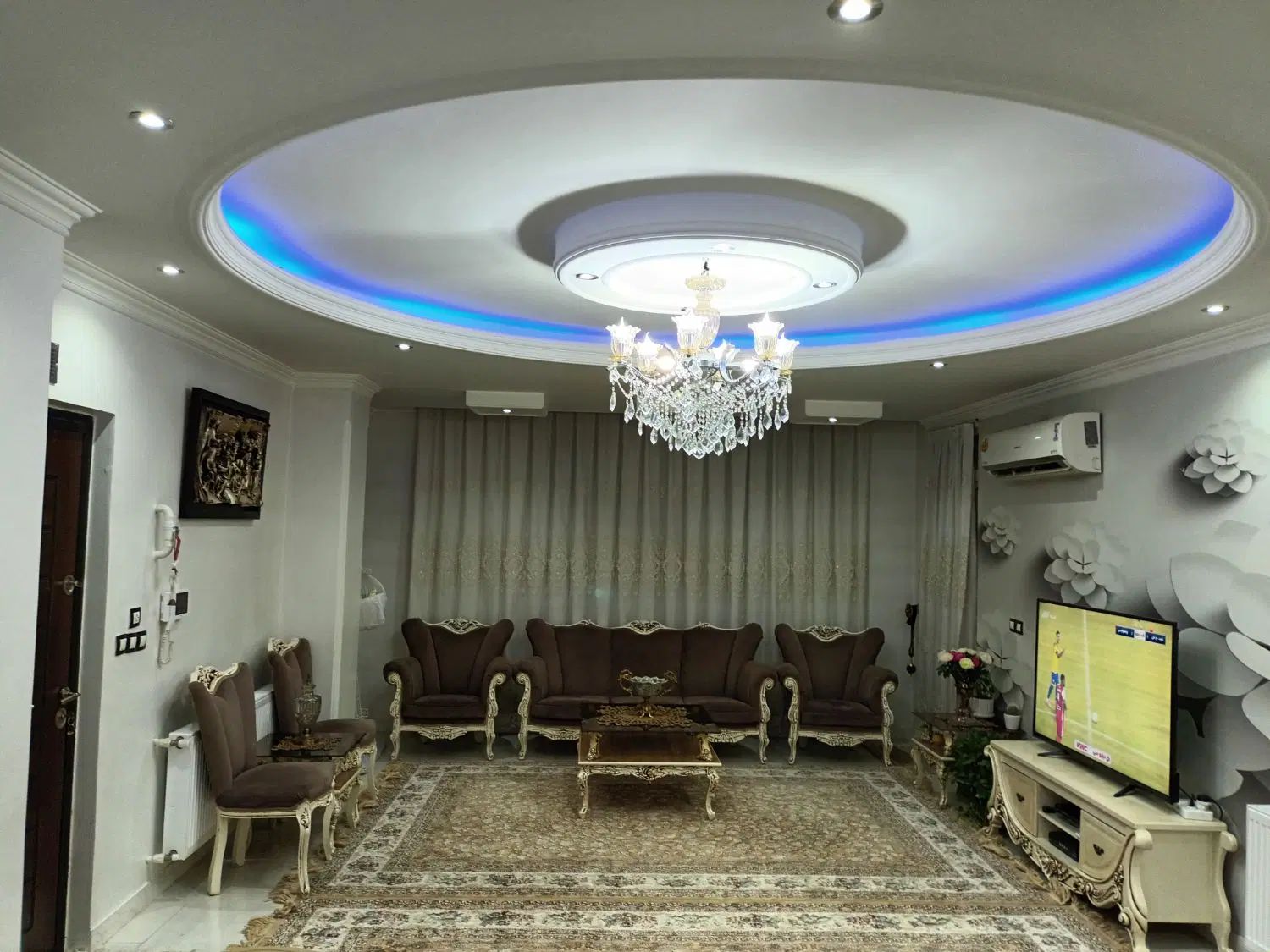 ۵۰ متر آپارتمان چسب مترو فول بازسازی  غرق نور|فروش آپارتمان|تهران, اسکندری|دیوار