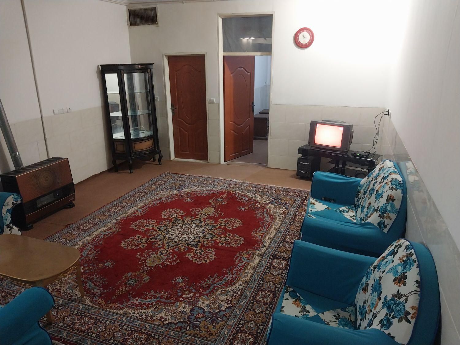 سوییت  با تمام امکانات  و مبله|اجارهٔ کوتاه‌مدت آپارتمان و سوئیت|یزد, |دیوار