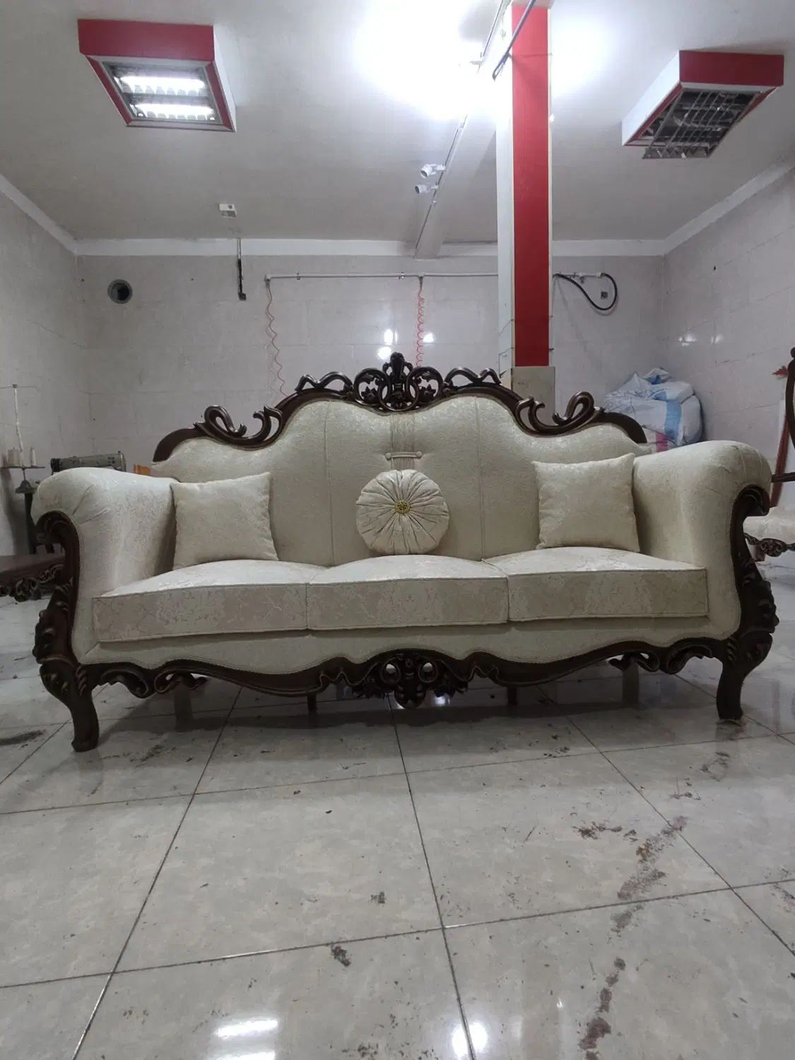 طرح تعویض نو با کهنه و تعمیرات انواع مبلمان|مبلمان خانگی و میز عسلی|کرج, حصارک پایین|دیوار