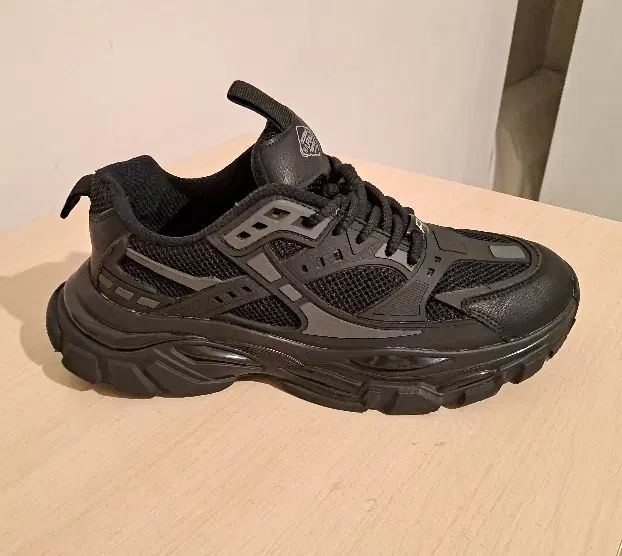 کتونی بالنسیاگا Balenciaga سایز 44|کیف، کفش، کمربند|تهران, گیشا|دیوار