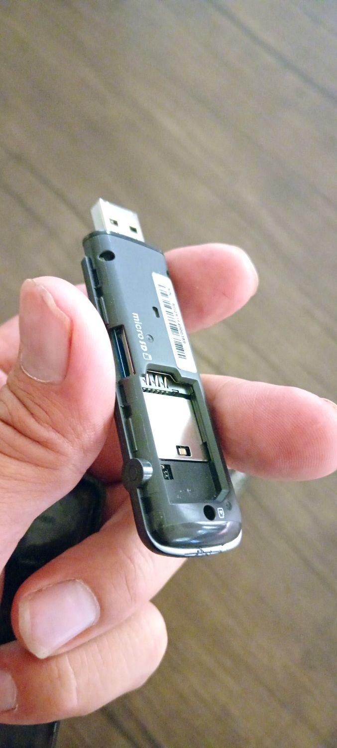 دانگل مودم جیبی سیم کارتی usb همراه دی لینک dlink|مودم و تجهیزات شبکه|خمینی‌شهر, |دیوار