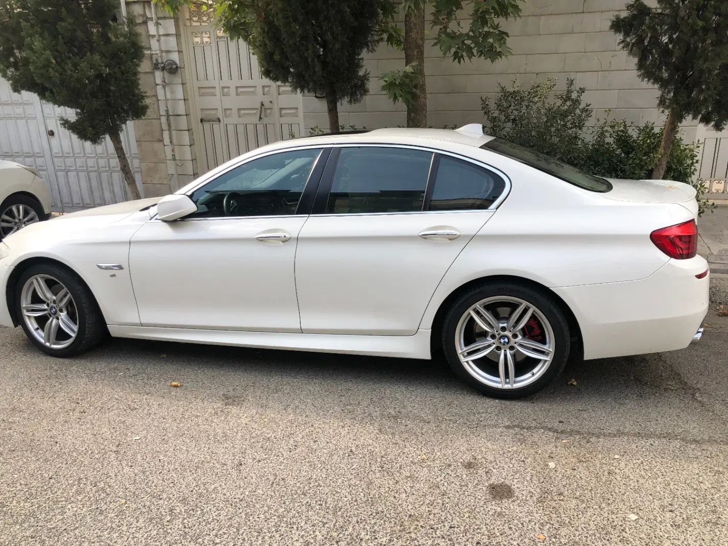 اجاره bmw f10|خودرو اجاره‌ای|تهران, جنت‌آباد جنوبی|دیوار