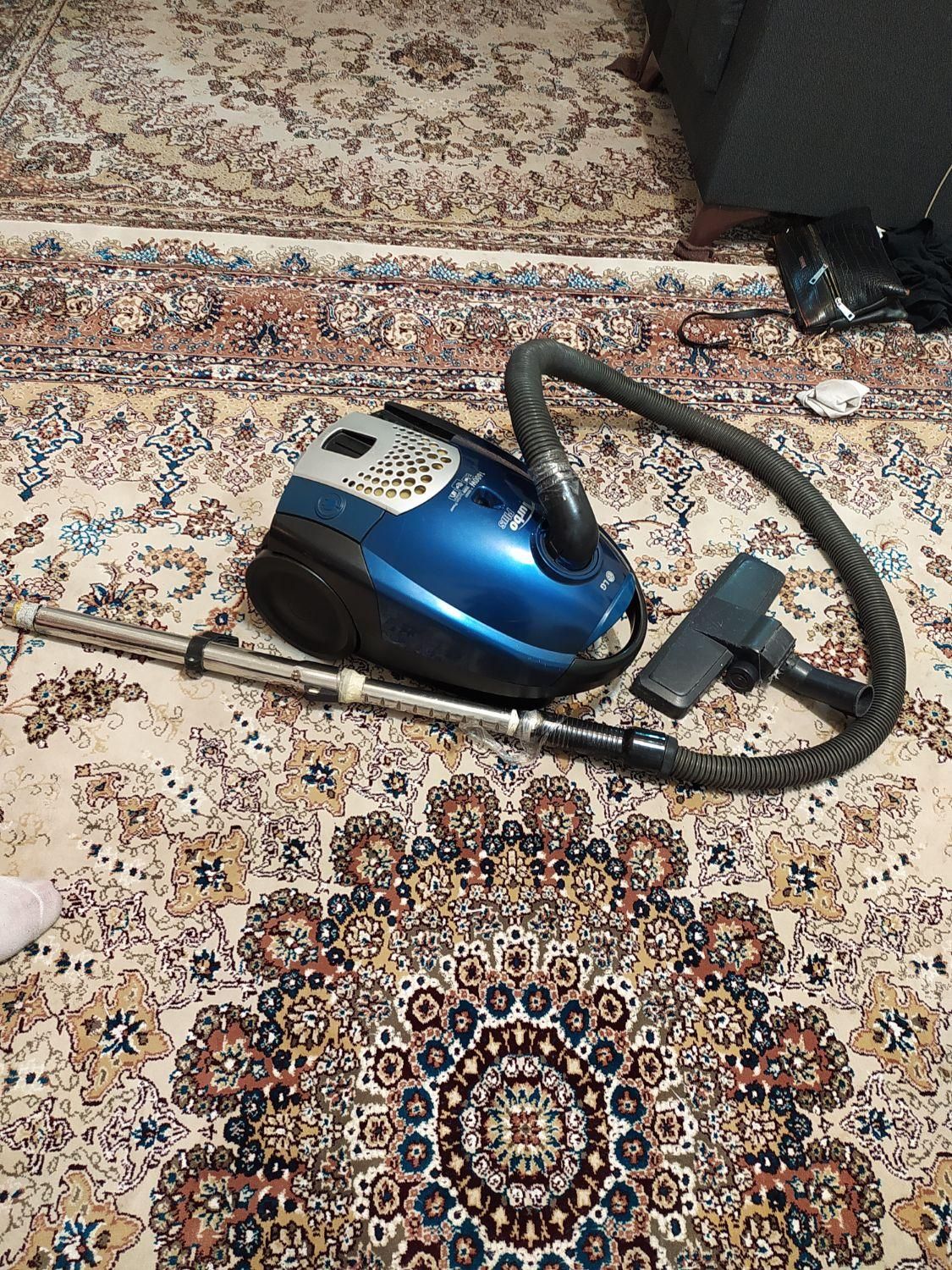 فرش قالی جارو برقی ساعت|حراج|شیراز, نیستان|دیوار