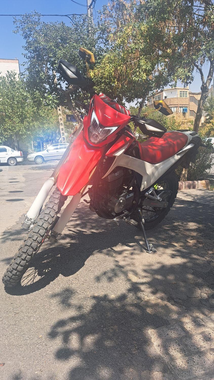 تریل فلات 200cc طرح crf|موتورسیکلت|مشهد, گاز|دیوار