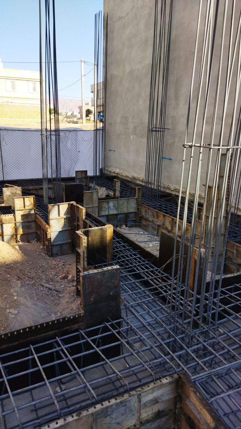 آرماتوربندی و قالببندی. اجرای سازه های بتنی|خدمات پیشه و مهارت|سمنان, |دیوار
