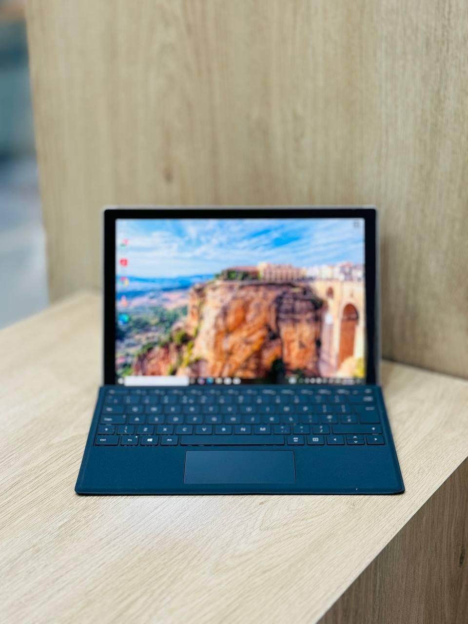 سرفیس پرو۵ سیم کارت خور SURFACE i5/8/256|رایانه همراه|کرمان, |دیوار