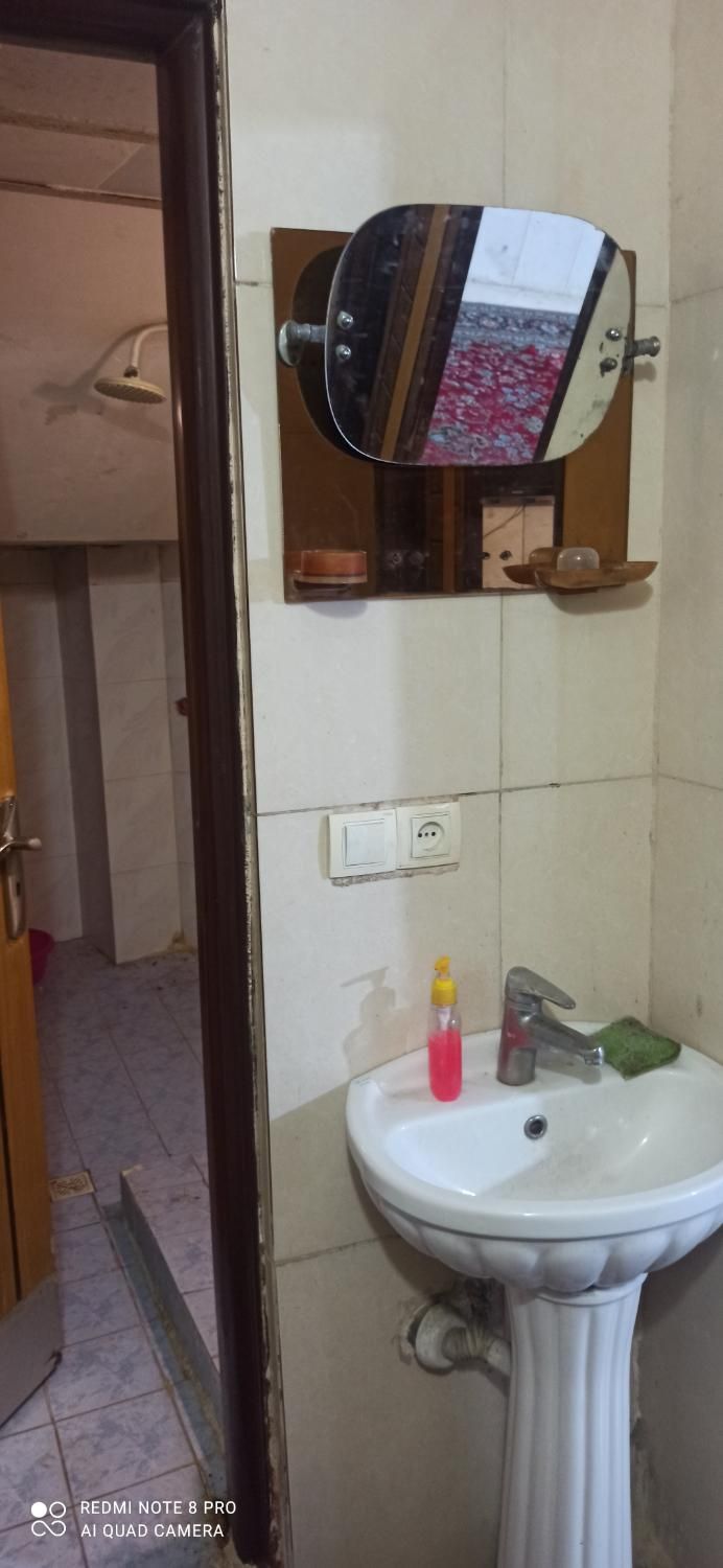 یک خوابه جهت اجاره کوتاه مدت بر خ پروین تمیز و شیک|اجارهٔ کوتاه‌مدت آپارتمان و سوئیت|اصفهان, لاله|دیوار