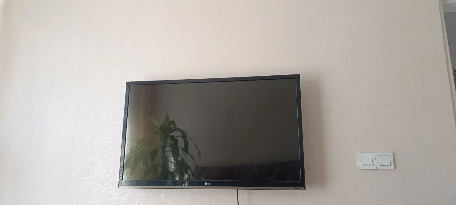 42 ال ای دی LG|تلویزیون و پروژکتور|کرج, فاز ۳ مهرشهر|دیوار