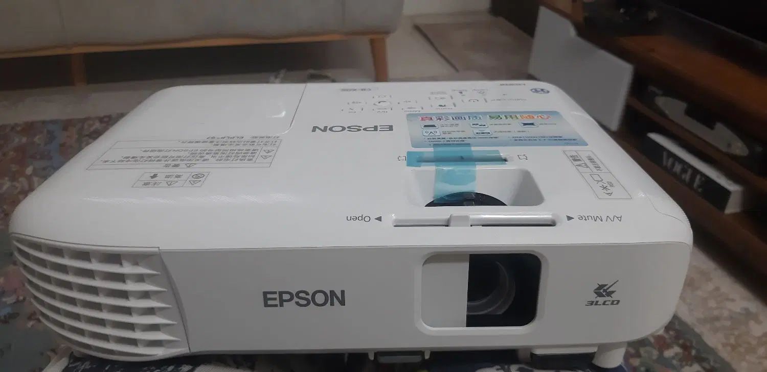 ویدیو پرژکتور Epson مدل H972E|تلویزیون و پروژکتور|اصفهان, وحید|دیوار