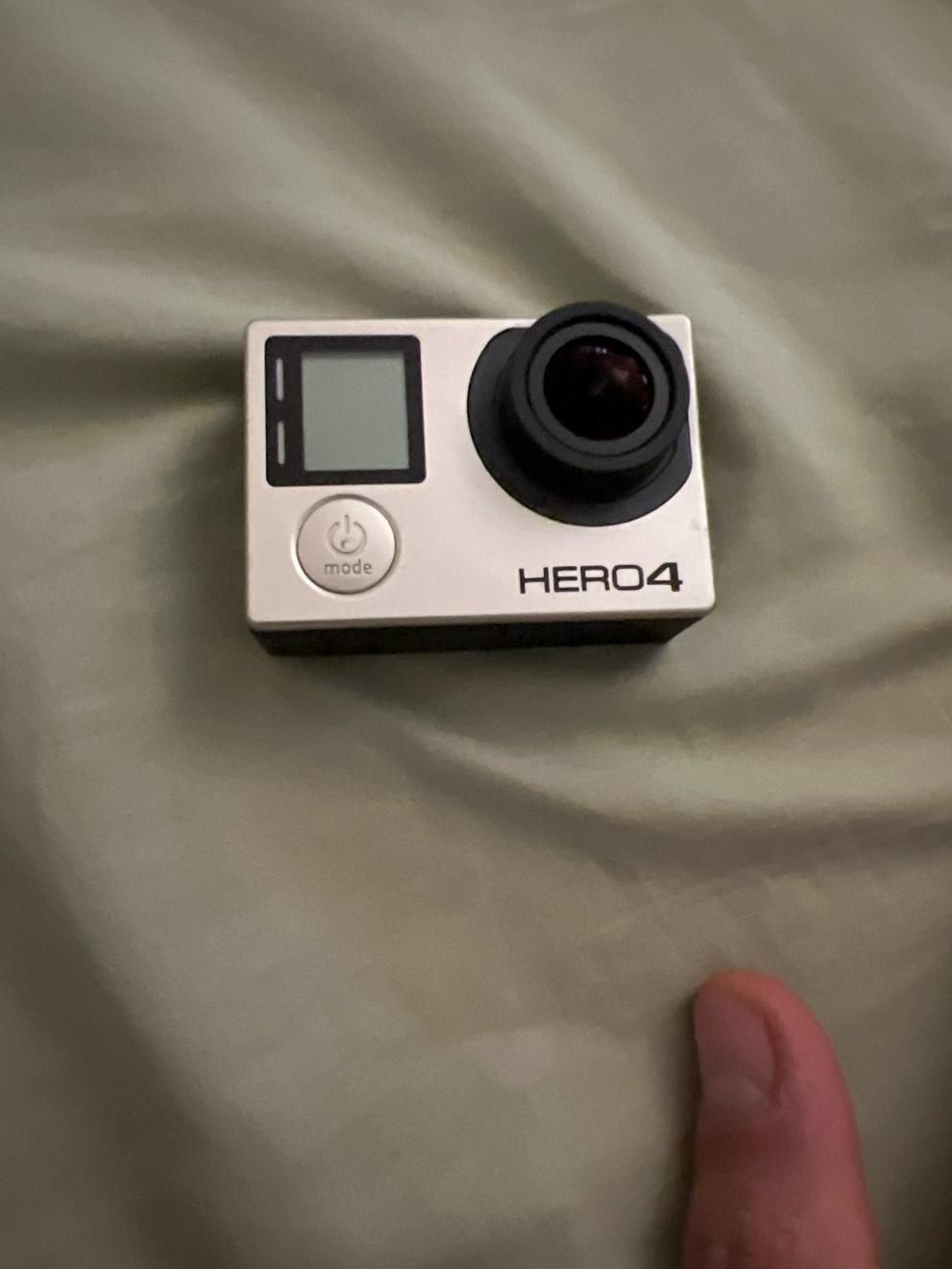 دوربین GOPro hero 4 به همراه کلیه وسایل جانبی|دوربین عکاسی و فیلم‌برداری|تهران, امانیه|دیوار