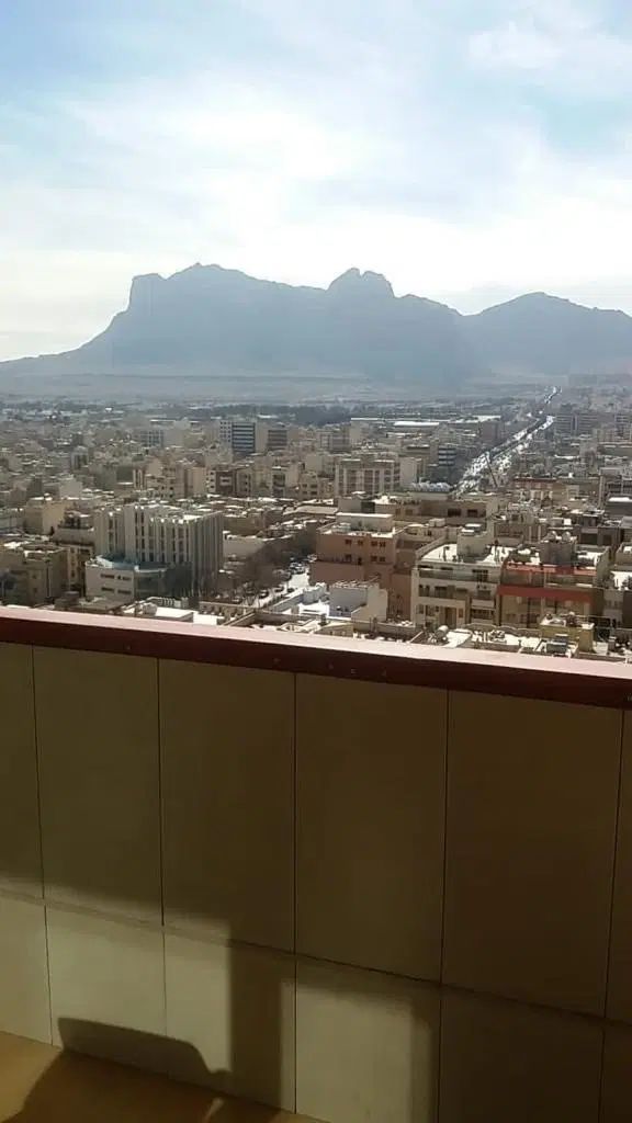 رهن و اجاره اپارتمان سه خوابه واقع در نبش باغ زیار|اجارهٔ آپارتمان|اصفهان, باغ زیار|دیوار